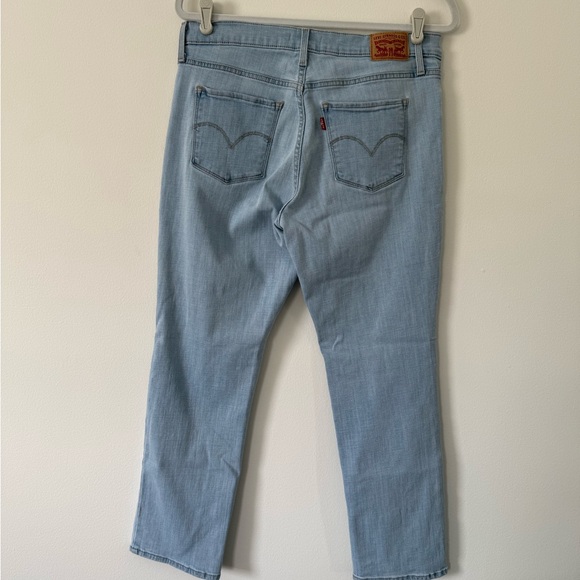 Levi’s 314 Shaping Straight Jeans Women’s Size 31 Light Wash Mid Rise Stretch - Picture 2 of 10